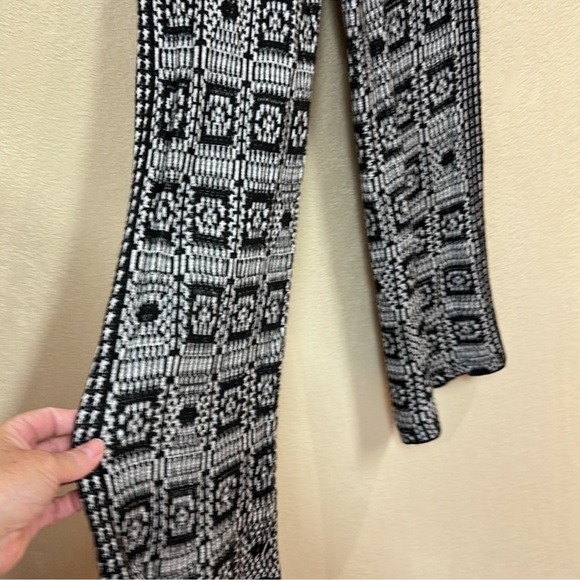 Anthropologie Cecilia Prado womans boho Abstract
Knit Wide Leg Pants Size CD - Picture 13 of 14